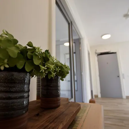Villa Luxurious With Private Garden In